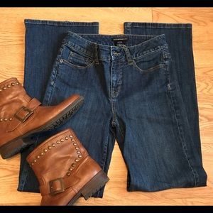 Isaac Mizrahi Live Cowboy Cut “Grace” Jeans in Like New Condition,